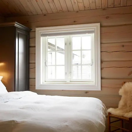 Spacious Log Panoramic View And Hot Tub *